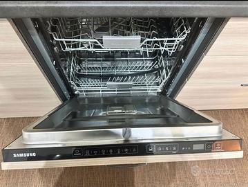 Lavastoviglie samsung Touch - come nuova