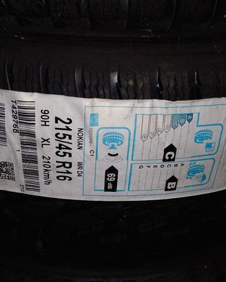 Pneumatici Nokian 215/45 R16