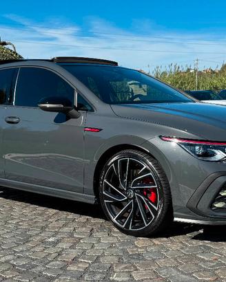 Volkswagen Golf 8 GTI 245 cv DSG TETTO NO VINCOLO 
