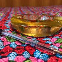 POSACENERE IN VETRO GIALLO DELLA IVV.