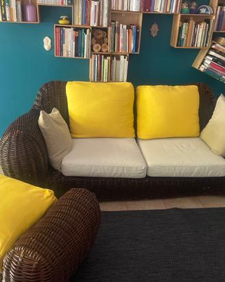 Divano vimini con pouf