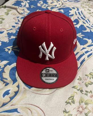 Capellino new era NY rosso