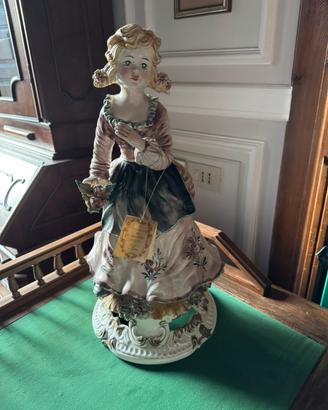 Statua Capodimonte Dama - ceramiche Rea
