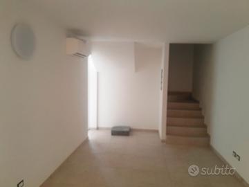 Casa indipendente arradata di cucina