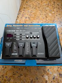 Pedaliera multieffetto Boss ME-25