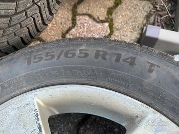 4 gomme e cerchi in lega