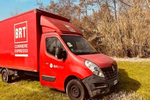 Renault T35 cabinato con motore 2.3 dCi 2016