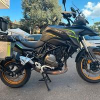 Qj Motor SRT 700X - COMPLETA DI TRIS DI BORSE