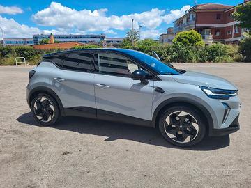 renault captur e tech full hybrid anno 2025