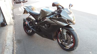 Suzuki GSX R 1000 - 2005