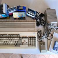 CONSOLE COMMODORE AMIGA 500 + ACCESSORI