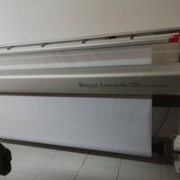 Attrezzatura varia per sala taglio
