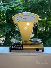 Bilancia vintage Fulgor oro anni ’60 con pesi