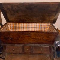 Madia antica in legno massello