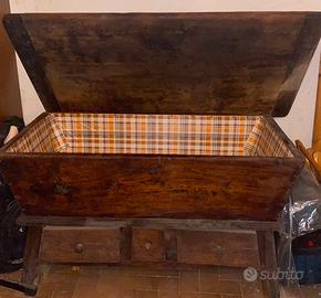 Madia antica in legno massello