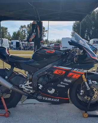 Yamaha r6 2011 pista