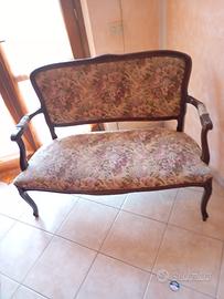 divanetto noce intagliato stoffa integra 