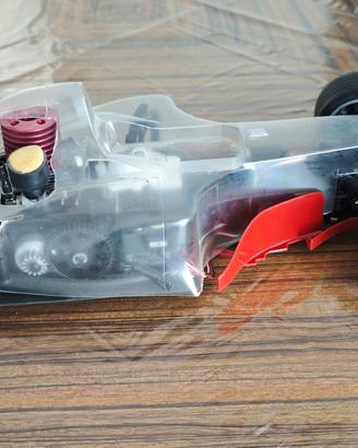 Ferrari F1 radiocomandata a scoppio