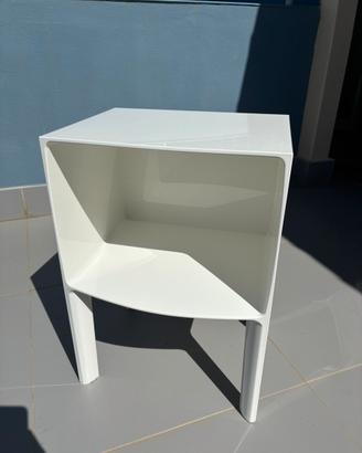 Comodino Kartell