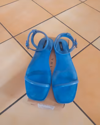 Sandali Bassi Zara in Camoscio Blu Elettrico