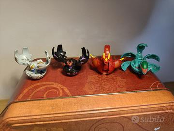 N.4 BAKUGAN IN BUONE CONDIZIONI