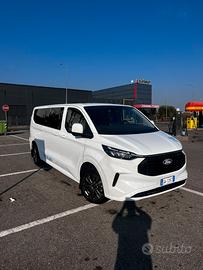 Ford transit kombi 8 posti automatico