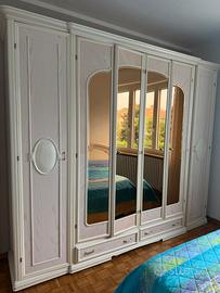 Camera da letto in legno massello
