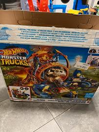 Pista Hot Wheels Monster Trucks