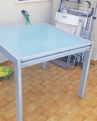 tavola da cucina o esterno