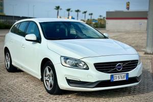 Volvo V60 D2