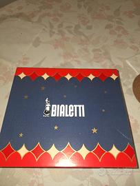 caffettiera x2 + tazze+  caffè + scatola natale