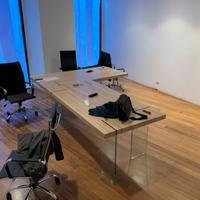 Scrivania da Ufficio con Passacavi