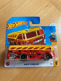 Hot Wheels Surfin' School Bus