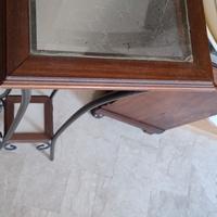 colonna in legno e ferro 
