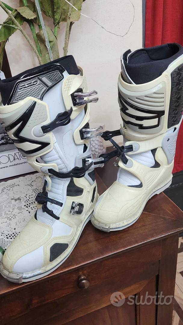 stivali axo cross enduro nuovi Accessori Moto In vendita a Messina