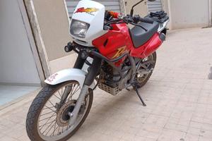 Honda NX 650 Dominator