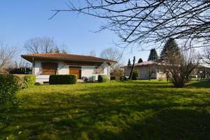 VILLA SINGOLA A RONCO BRIANTINO