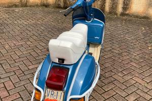 Vespa PX125 1981 completamente restaurata