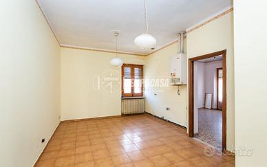 BILOCALE INDIPENDENTE CON TERRAZZINO!!