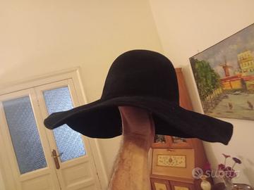 cappello nero velluto tesa larga morbido
