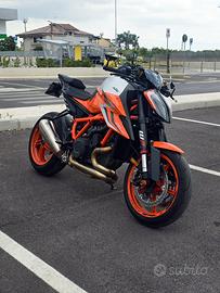 KTM 1290 Superduke R 2023