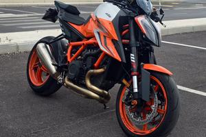 KTM 1290 Superduke R 2023