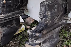 Coppia piedi mercruiser bravo one