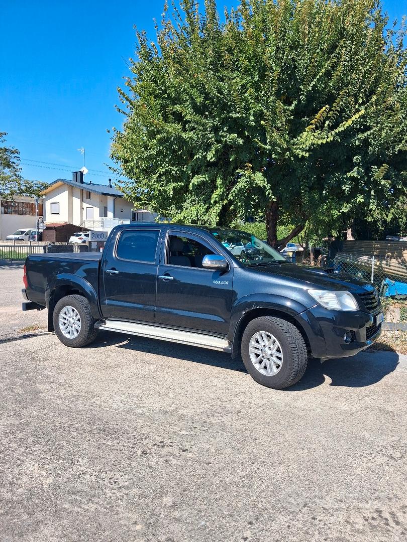 Toyota Hilux 2014 photo 3