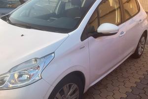 Peugeot perfetta 208