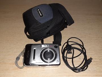 Fotocamera Digitale Finepix A500 + Borsetta e Cavo