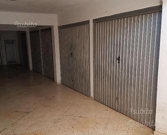 Basculante per box auto