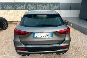 Mercedes GLA 200 D. AMG