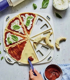 Stampo Croissant Party Con Cucchiaino Dosatore Nuo