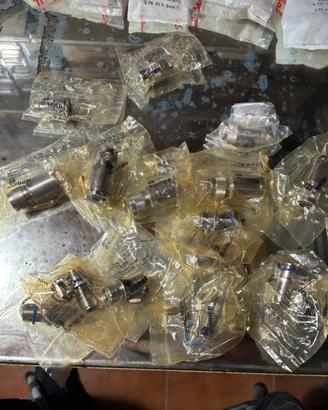 Lotto Connettori RF Huber+Suhner Professionali